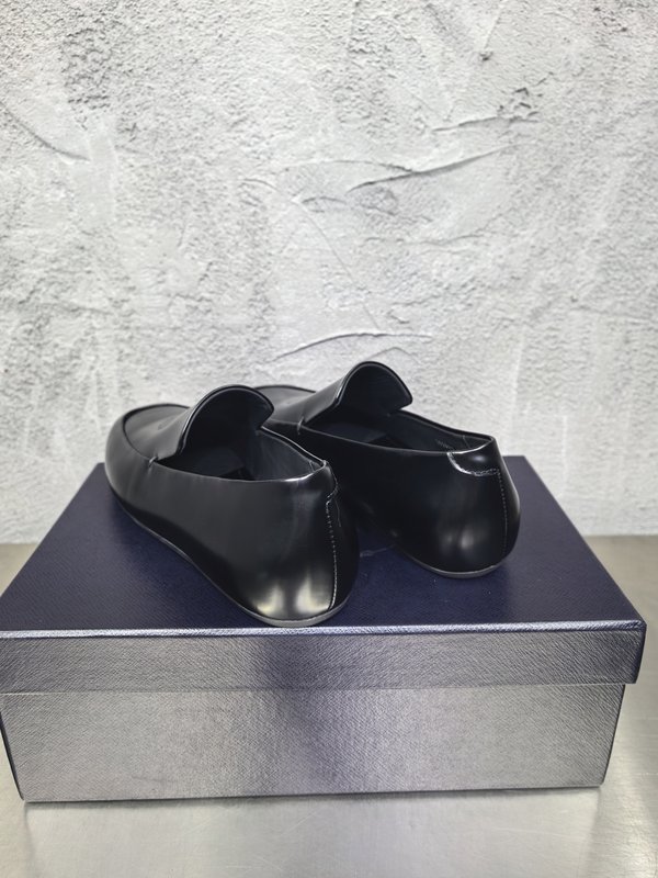 PRADA 남성 클래식 빈티지 몽크 로퍼 구두 001-180026