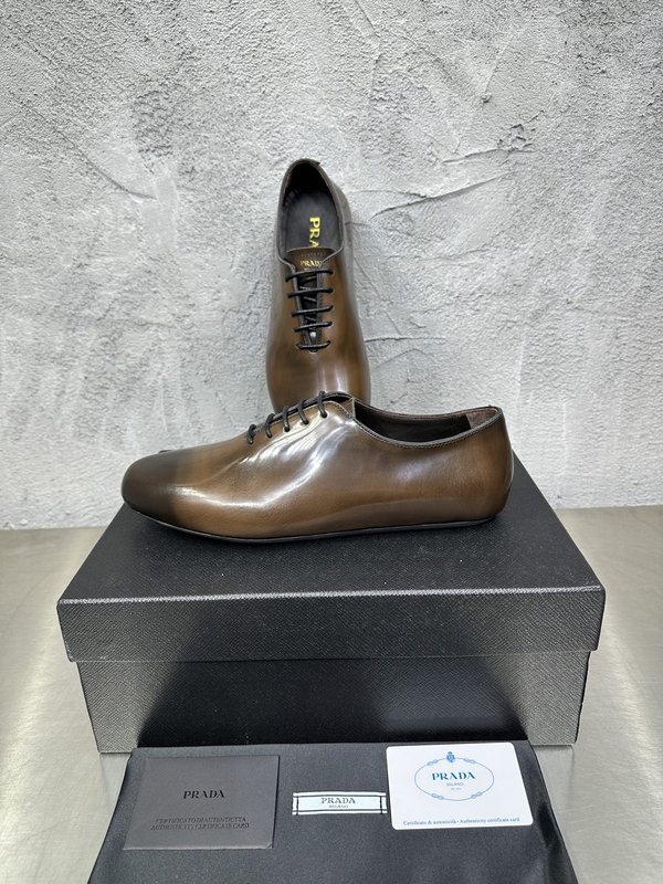 PRADA 빈티지 남성 가죽 캡토우 뮬 슬리퍼 001-180029