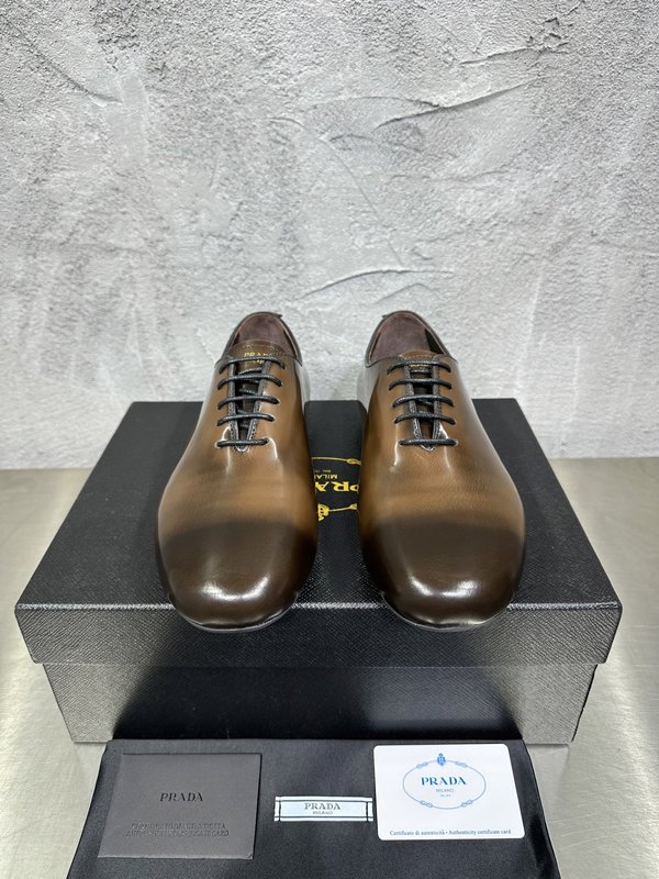 PRADA 빈티지 남성 가죽 캡토우 뮬 슬리퍼 001-180029