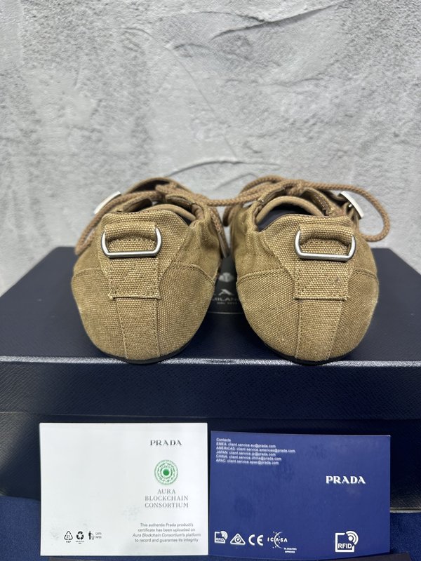 PRADA 빈티지 남성 캐주얼 슈즈 001-180036