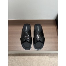 Prada 남성 크로코무늬 소가죽 슬리퍼 001-180040