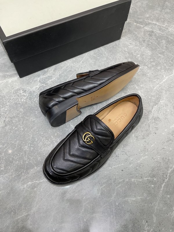 GUCCI 남성 최상급 소 가죽 로퍼 001-180061
