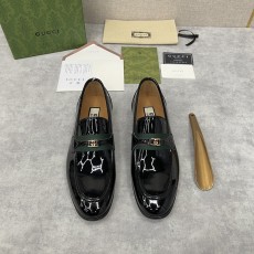 GUCCI 말비트 장식 남성 로퍼 001-180092
