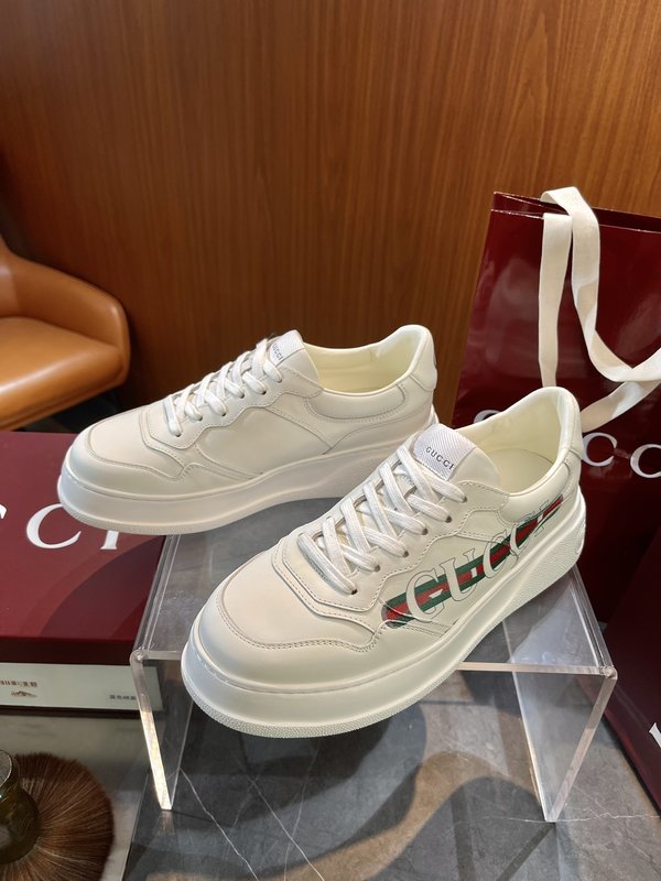 GUCCI 구찌 남녀공용 두꺼운 바닥 운동화 001-180155