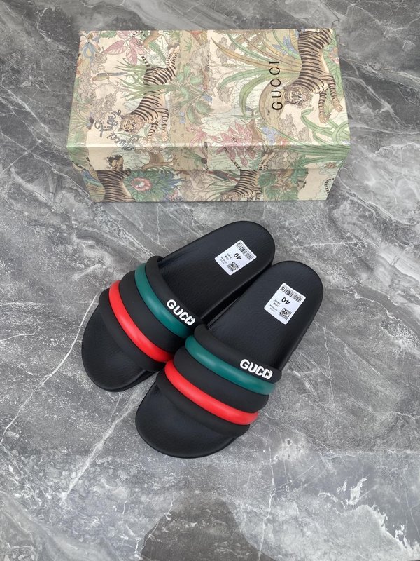 GUCCI 남성 GG 패턴 슬리퍼 001-180185