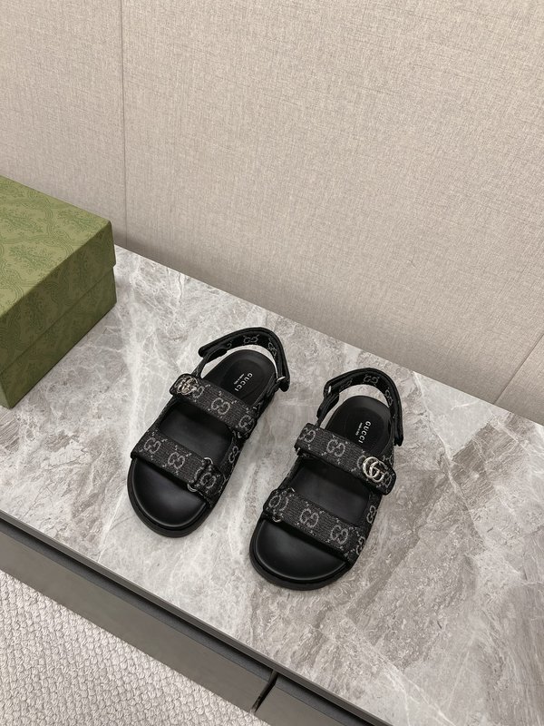 구찌 클래식 모노그램 커플 비치 샌들 001-180239