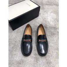 Gucci 신규 소가죽 로퍼 슈즈 001-180259