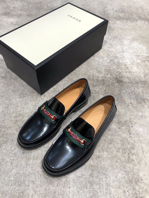 Gucci 신규 소가죽 로퍼 슈즈 001-180259