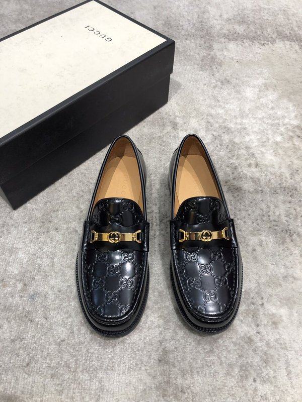Gucci 신상 카운터 동기 가죽 로퍼 001-180262