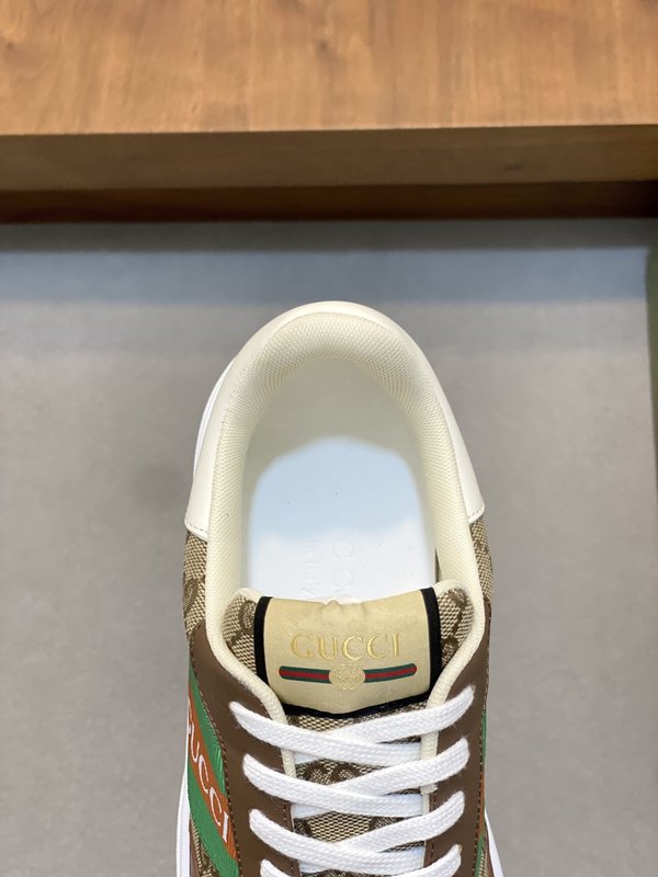 Gucci 구치 나파 가죽 자수 스니커즈 001-180278