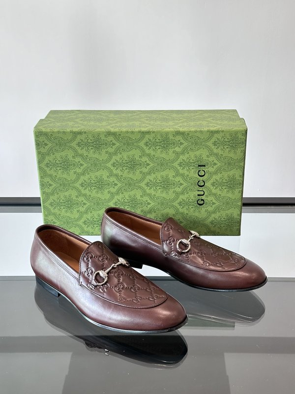 Gucci 남성 가죽 비트 로퍼 구두 001-180291