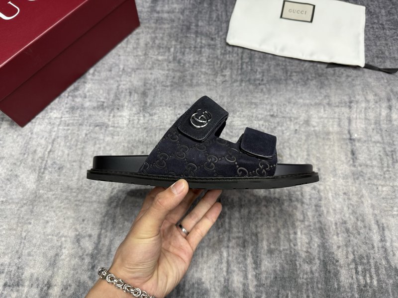 구찌 GUCCI 블랙 캐주얼 슬리퍼 001-180305