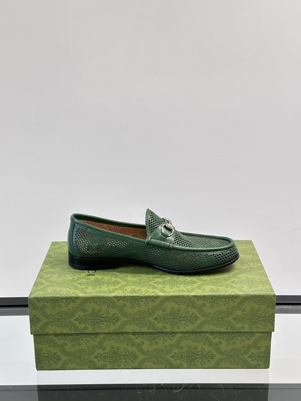 Gucci 남성 가죽 말장식 로퍼 001-180314