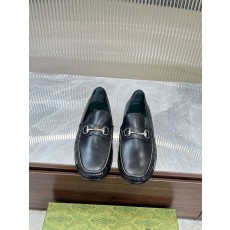 Gucci 남성 말굽 장식 로퍼 001-180315