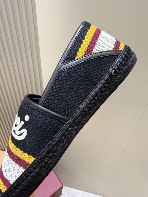 Gucci 이탈리아 수입 스웨이드 어부화 001-180364