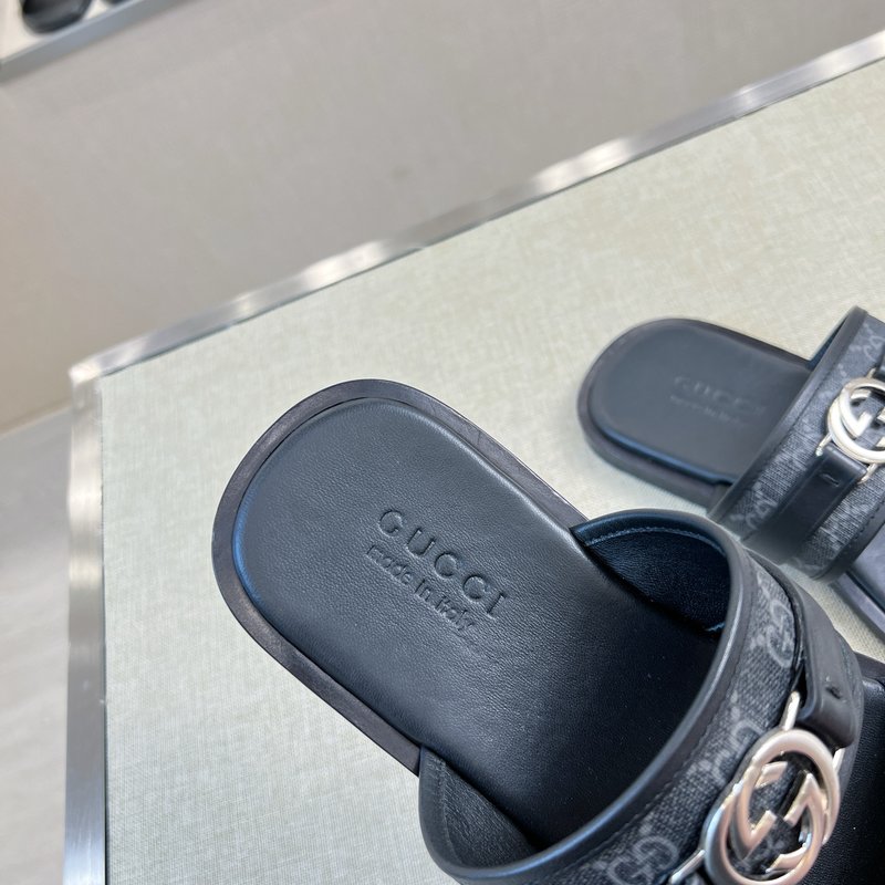 Gucci 오리지널 소재 가죽 슬리퍼 001-180385
