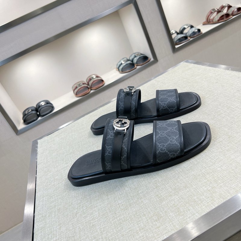 Gucci 오리지널 소재 가죽 슬리퍼 001-180385