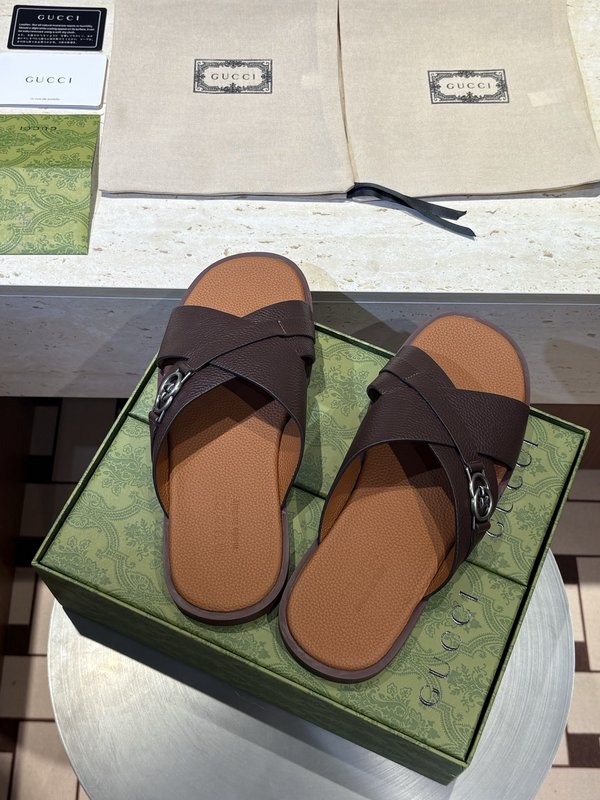 GUCCI 남성 크로스 인터록 샌들 001-180405