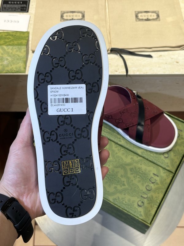 GUCCI 남성 교차 더블 G 샌들 001-180411