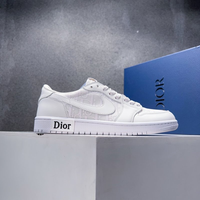 Dior 가 화이트 로우탑 캐주얼 운동화 001-180433