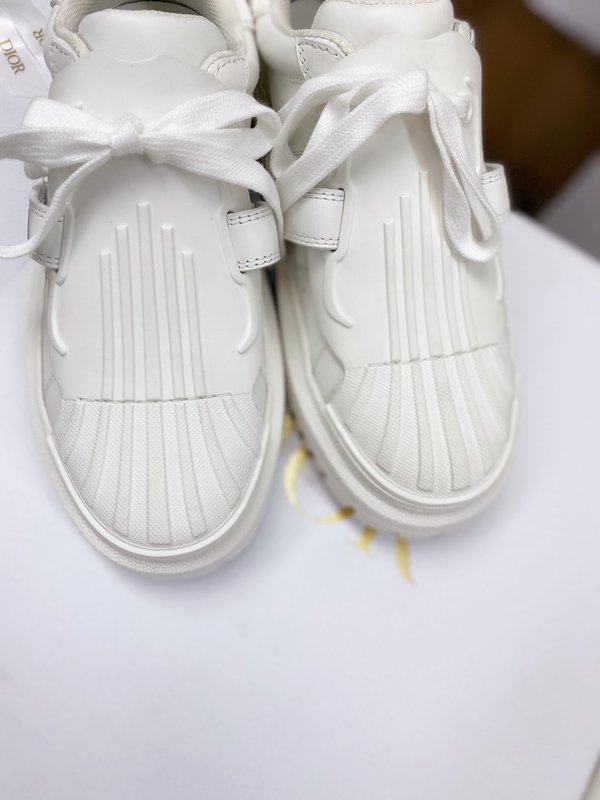 DIOR 커플 클래식 조개껍질 헤드 화이트 슈즈 001-180445