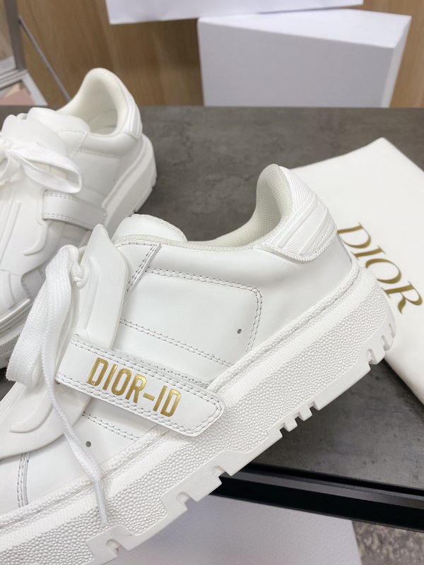 DIOR 커플 클래식 조개껍질 헤드 화이트 슈즈 001-180445