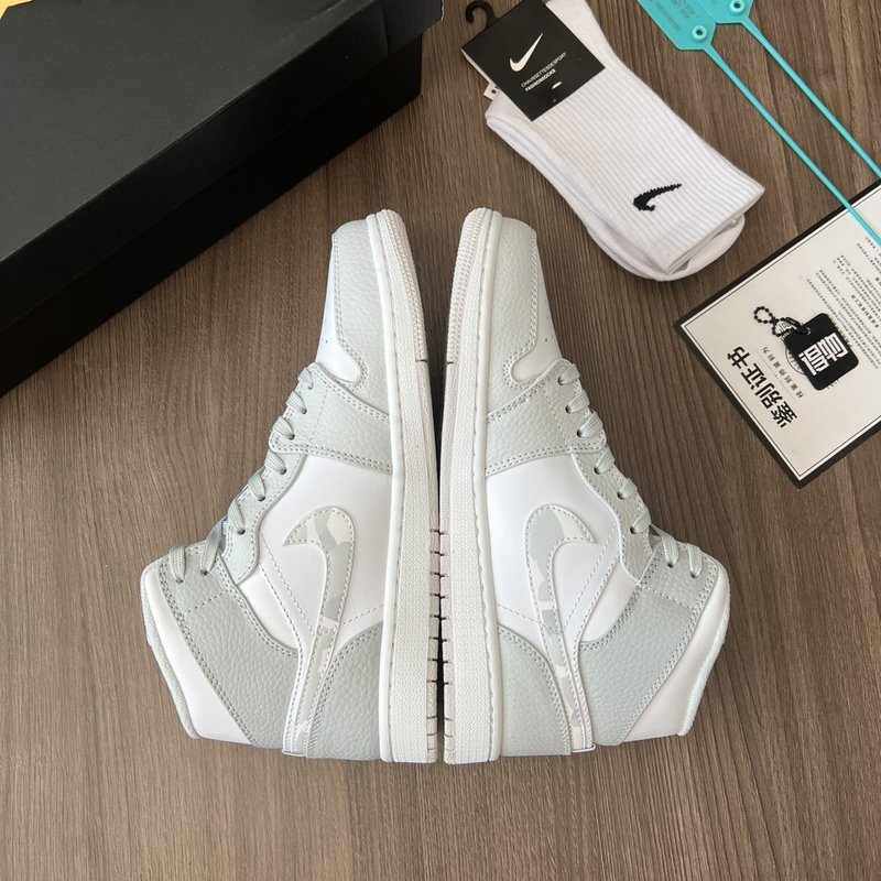 Air Jordan 1 Mid 백색 회색 카모 운동화 001-180453