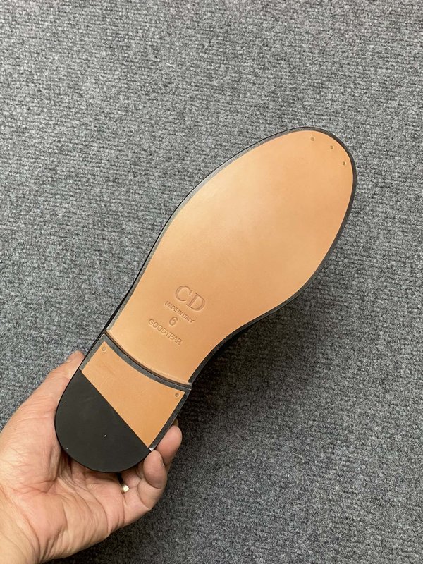 DIOR 디오르 시리즈 진피 바닥 소가죽 구두 001-180466