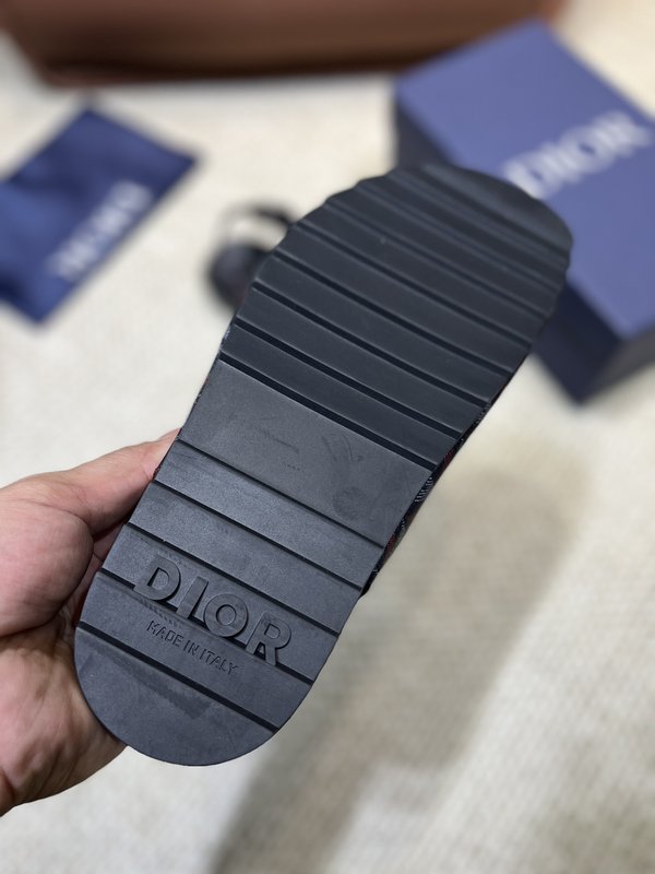 Dior 남성용 가죽 샌들 001-180518
