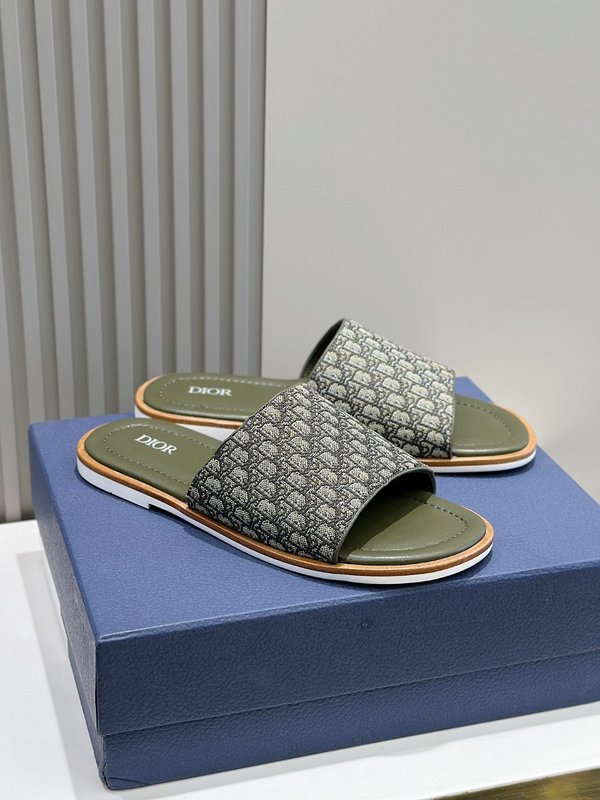 Dior Alias 남성 그레인 가죽 샌들 001-180535