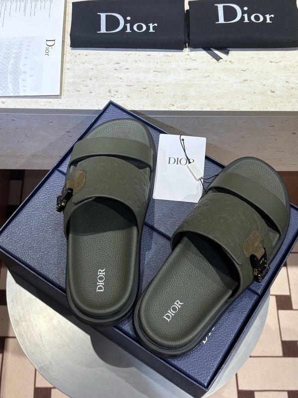 Dior Aqua 남성 교차 스트랩 샌들 001-180857