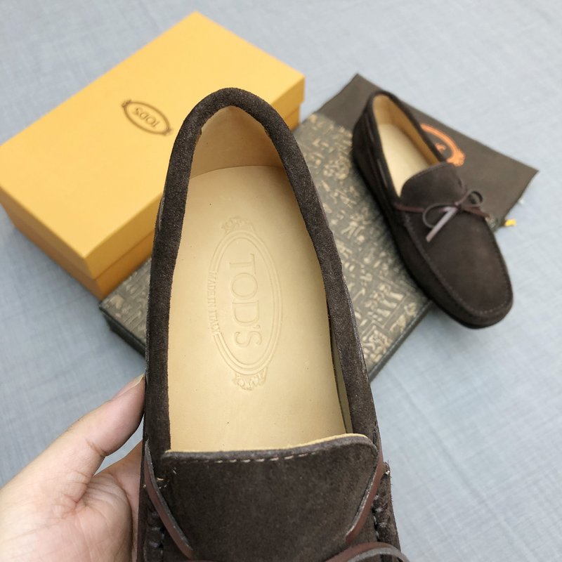 Tods 남성 스웨이드 로퍼 001-180874