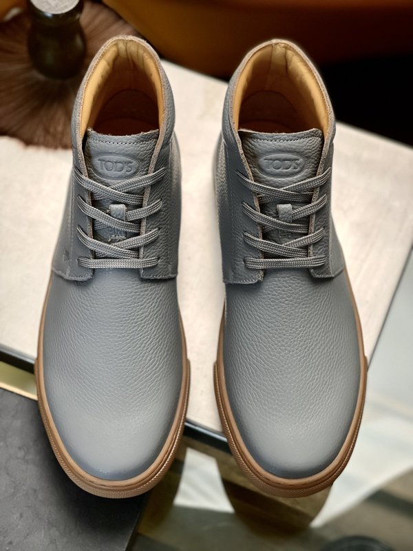 Tod's 나파 가죽 하이톱 운동화 001-180876