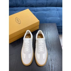 Tod's 남성 이탈리아 소가죽 캐주얼슈즈 001-180879