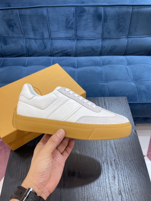 Tod's 남성 이탈리아 소가죽 캐주얼슈즈 001-180879