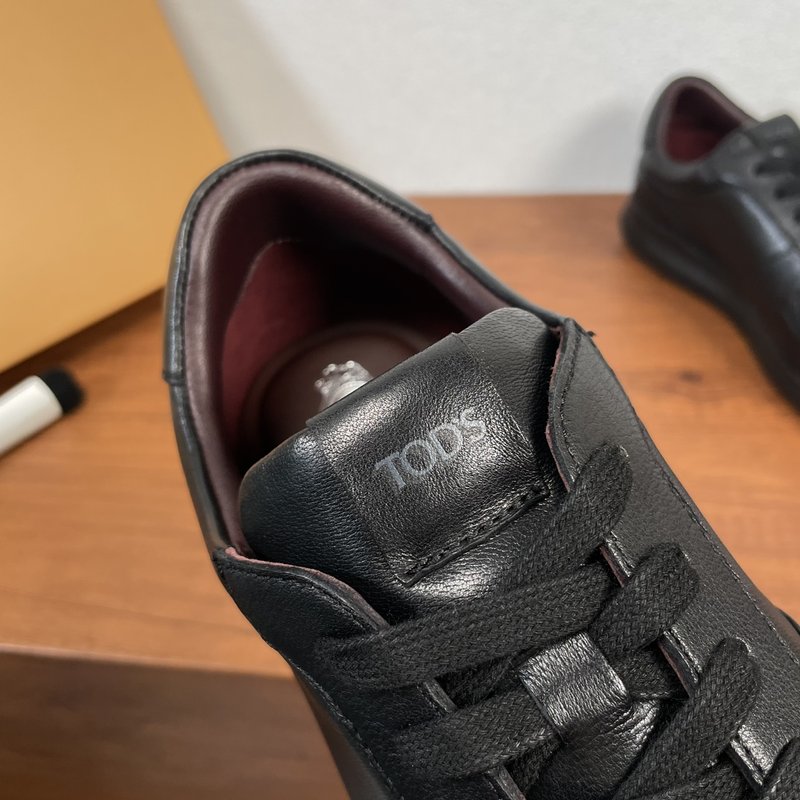 TOD'S 토즈 남성 가죽 캐주얼 운동화 001-180880