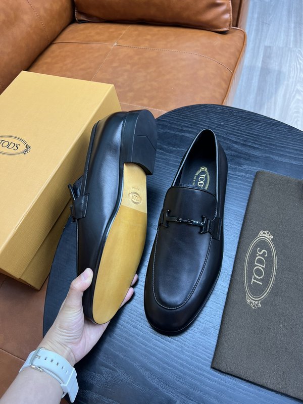 TODS 남성 경량 가죽 로퍼 구두 001-180908