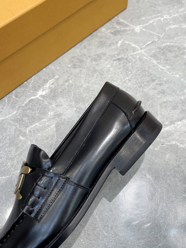 Tods 남성용 오픈에지 소가죽 로퍼 001-180909