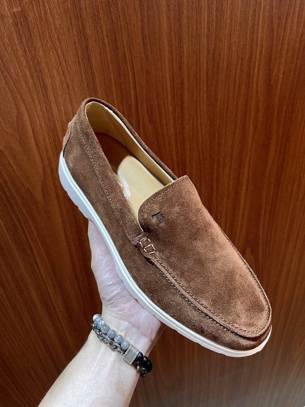 TOD's 2023 초가을 가죽 로퍼 001-180912
