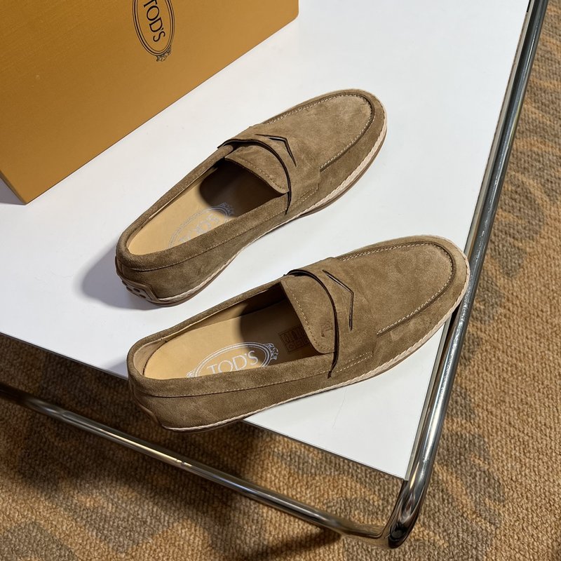 TODS 비즈니스 캐주얼 로퍼 001-180928