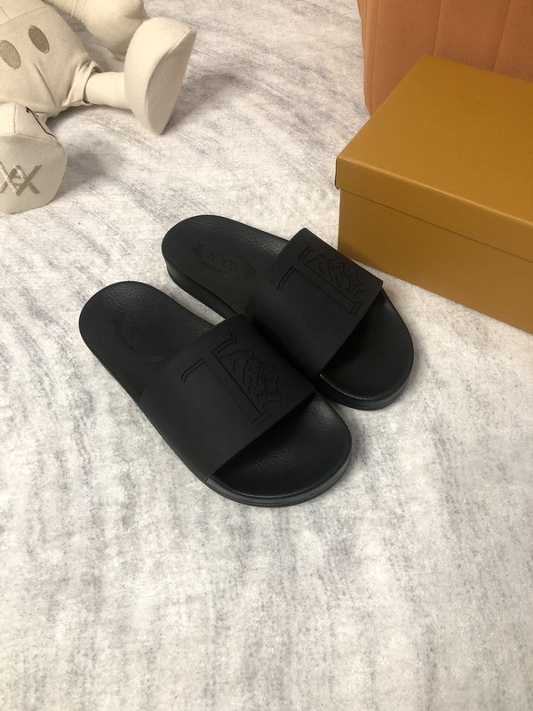토즈 커플용 고무 미끄럼 방지 슬리퍼 001-180931