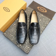 토즈 남성 크로코무늬 로퍼 001-180937