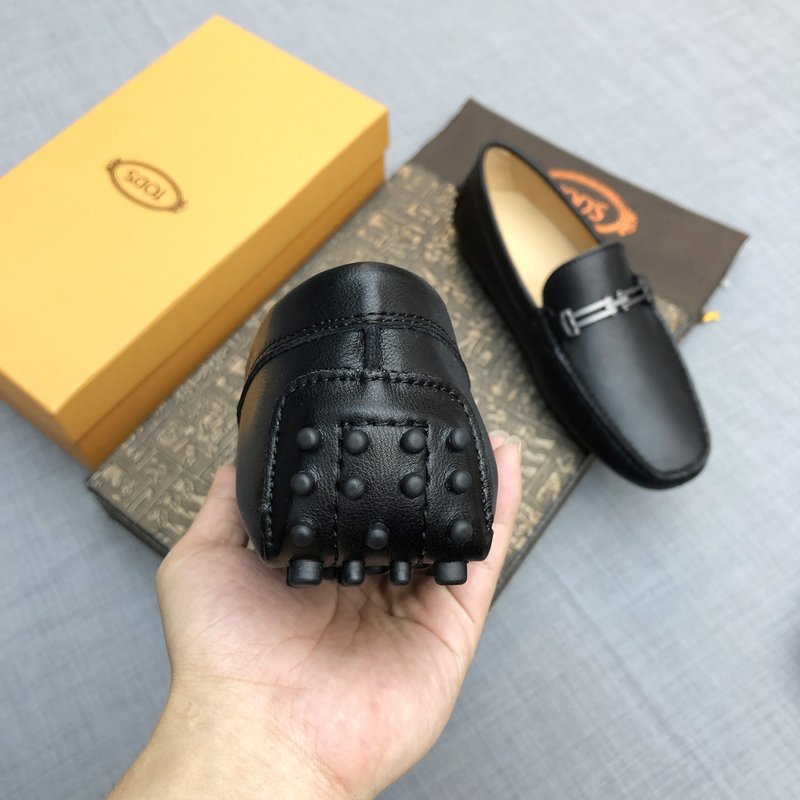 Tods 남성 소가죽 로퍼 001-180938