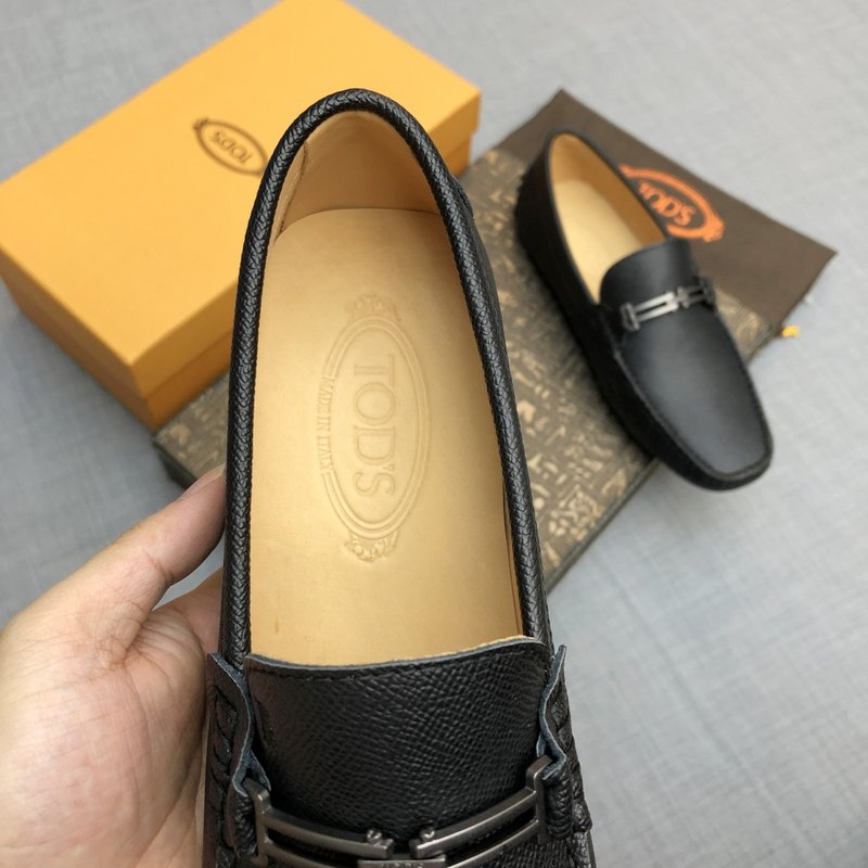 Tods 남성 리자드 패턴 로퍼 001-180939