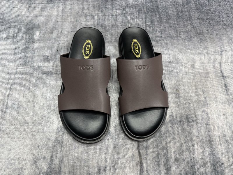 TOD'S 토즈 신규 슬리퍼 001-180971