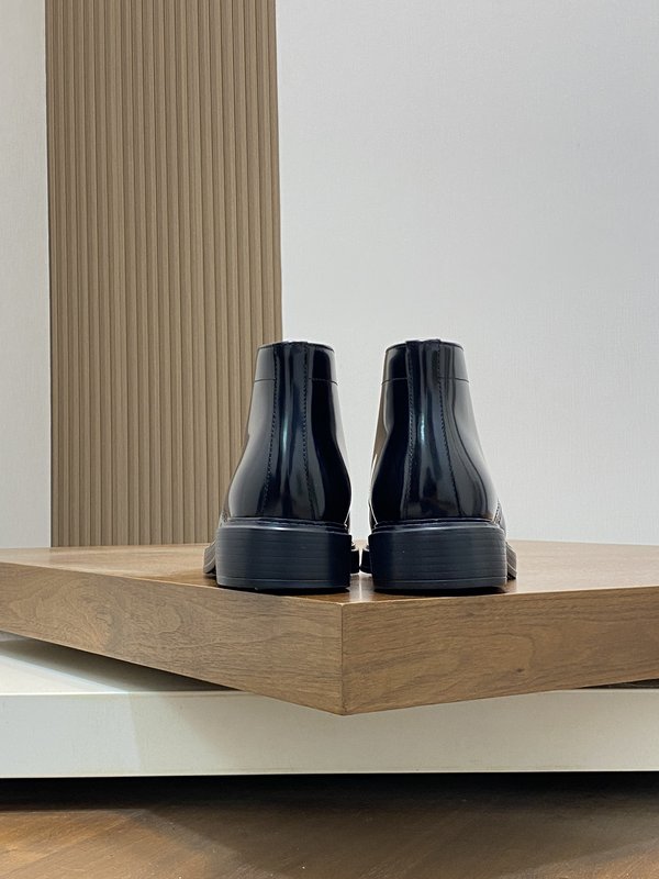 Tods 남성 미들컷 로퍼 부츠 001-180996
