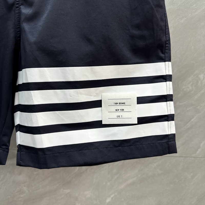 Thom Browne 봄여름 네 줄 숏팬츠 001-181012