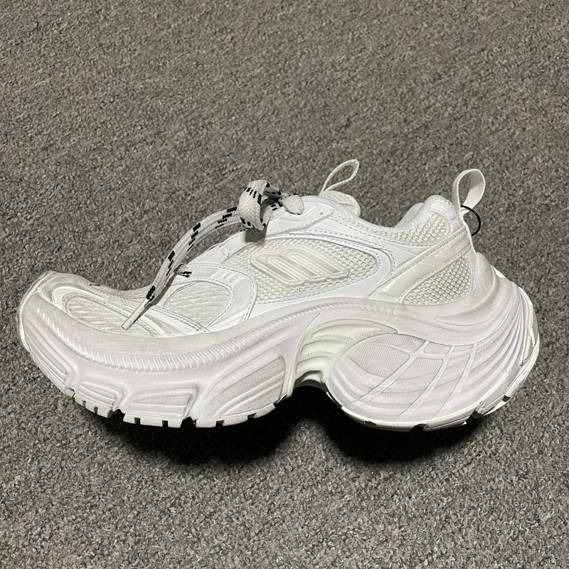 발렌시아가 6XL 빈티지 러닝화 001-181310