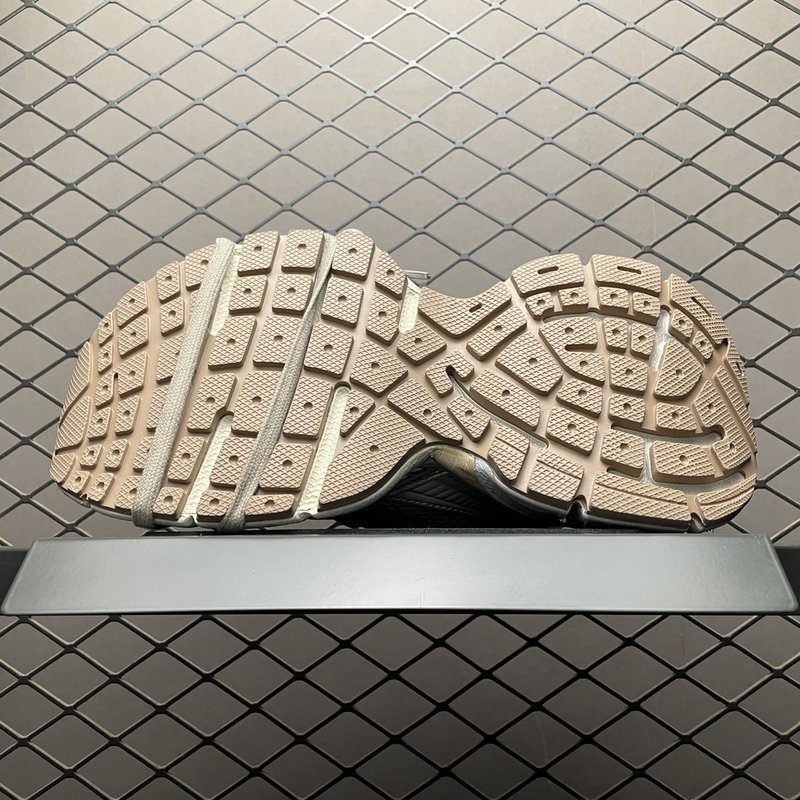 발렌시아가 팬텀 3XL 복고 운동화 001-181322