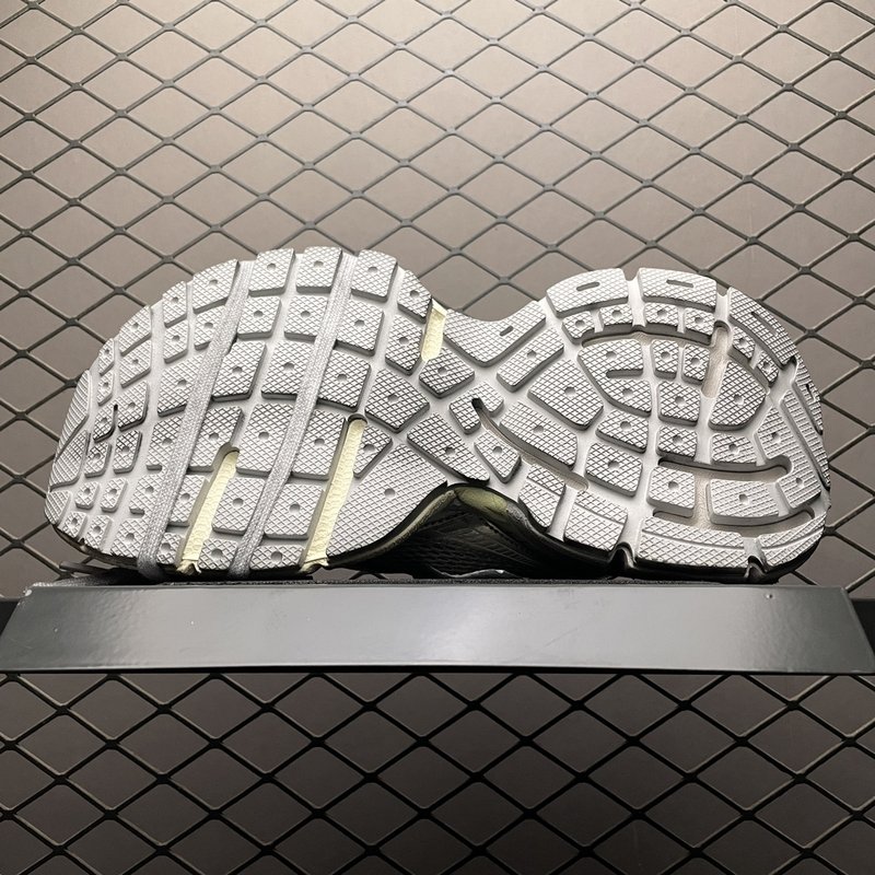 발렌시아가 3XL 빈티지 복고 스니커즈 001-181377